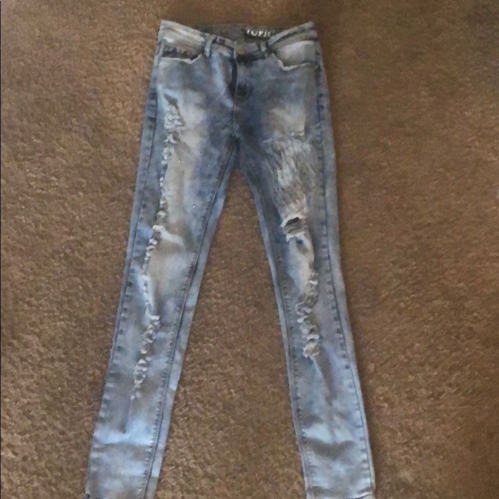 💎ripped skinny jeans w rhinestones👖